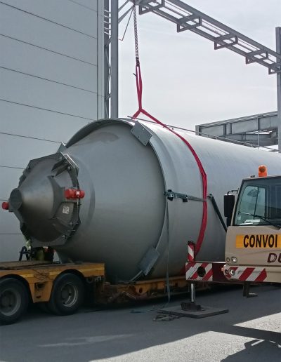 Exceptional-convoy-for-SYVRAC-resin-silo