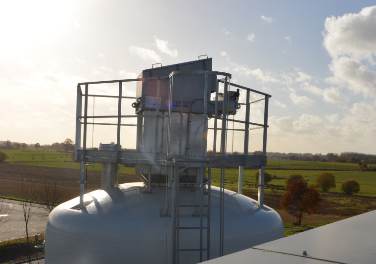 Polygonal dust collector-1
