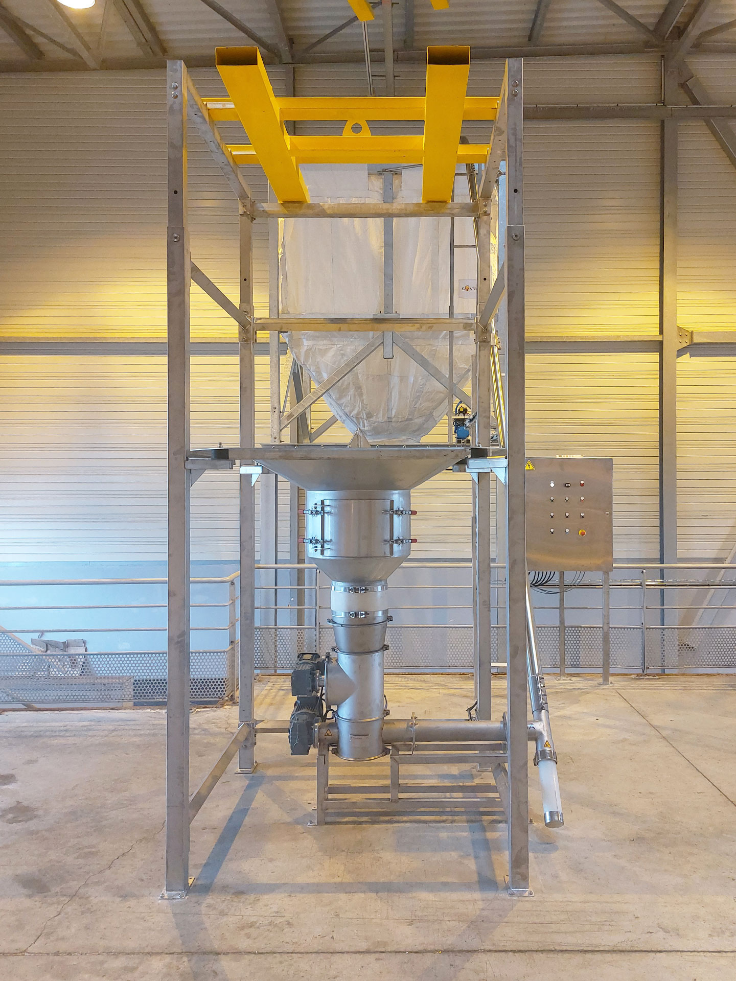 Hoist-forklift-loading-system