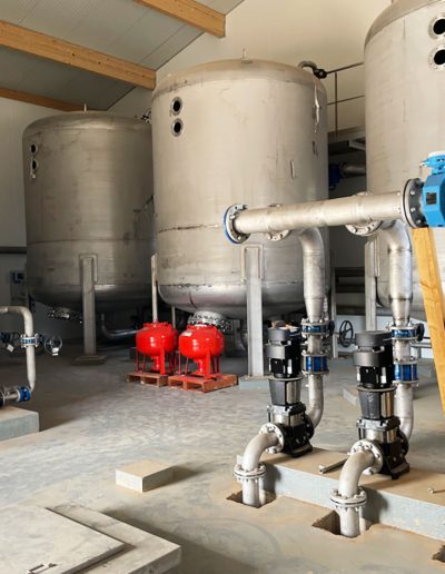 Limestone storage system used in a water treatment plant