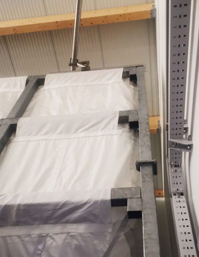 Indoor silo installation