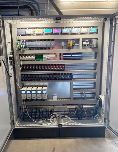 Equipment control cabinet