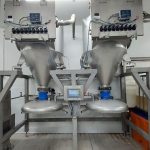 Automated feeding of kneading machines