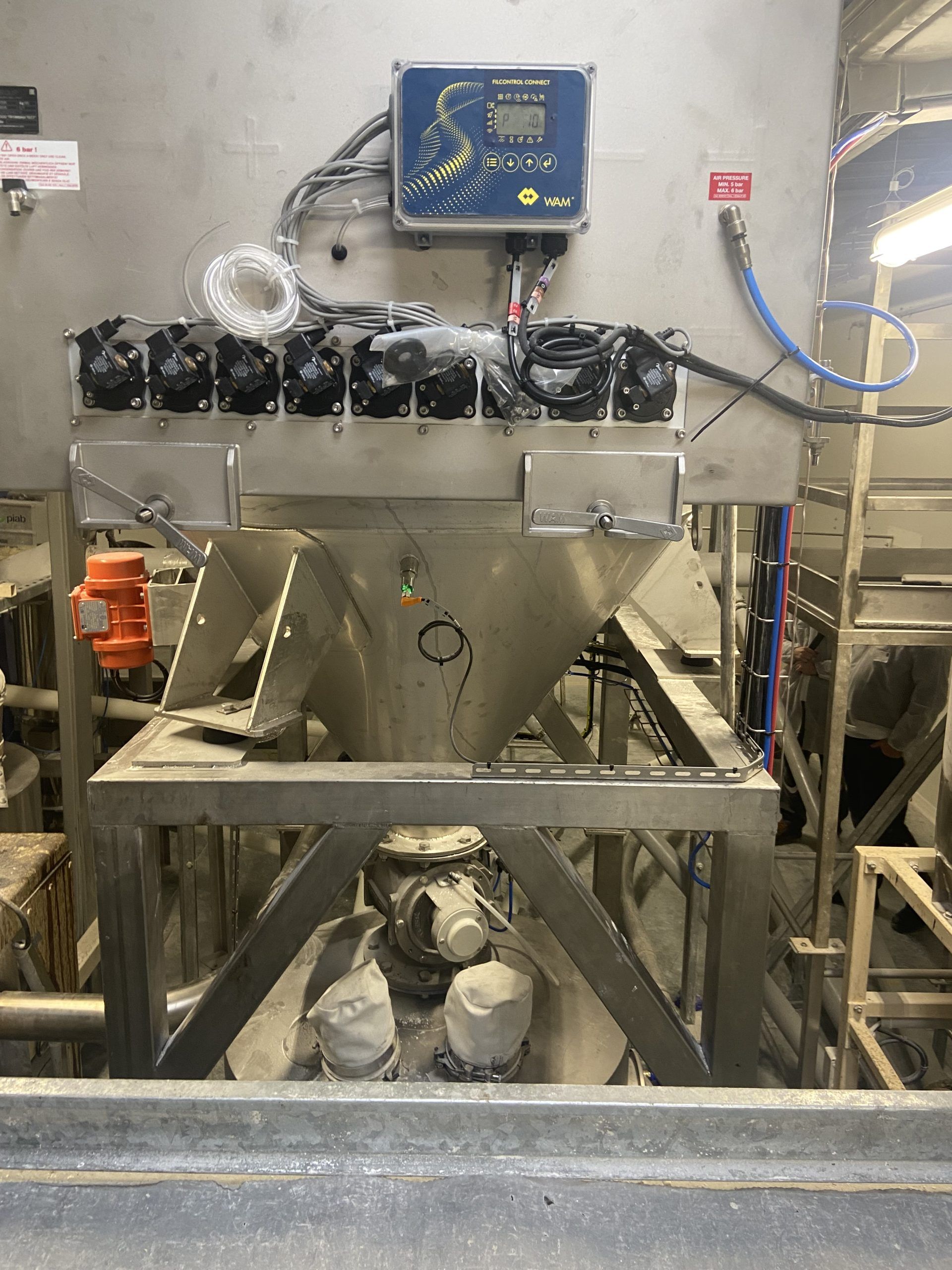 Réparation et remise en route du silo après une tempête