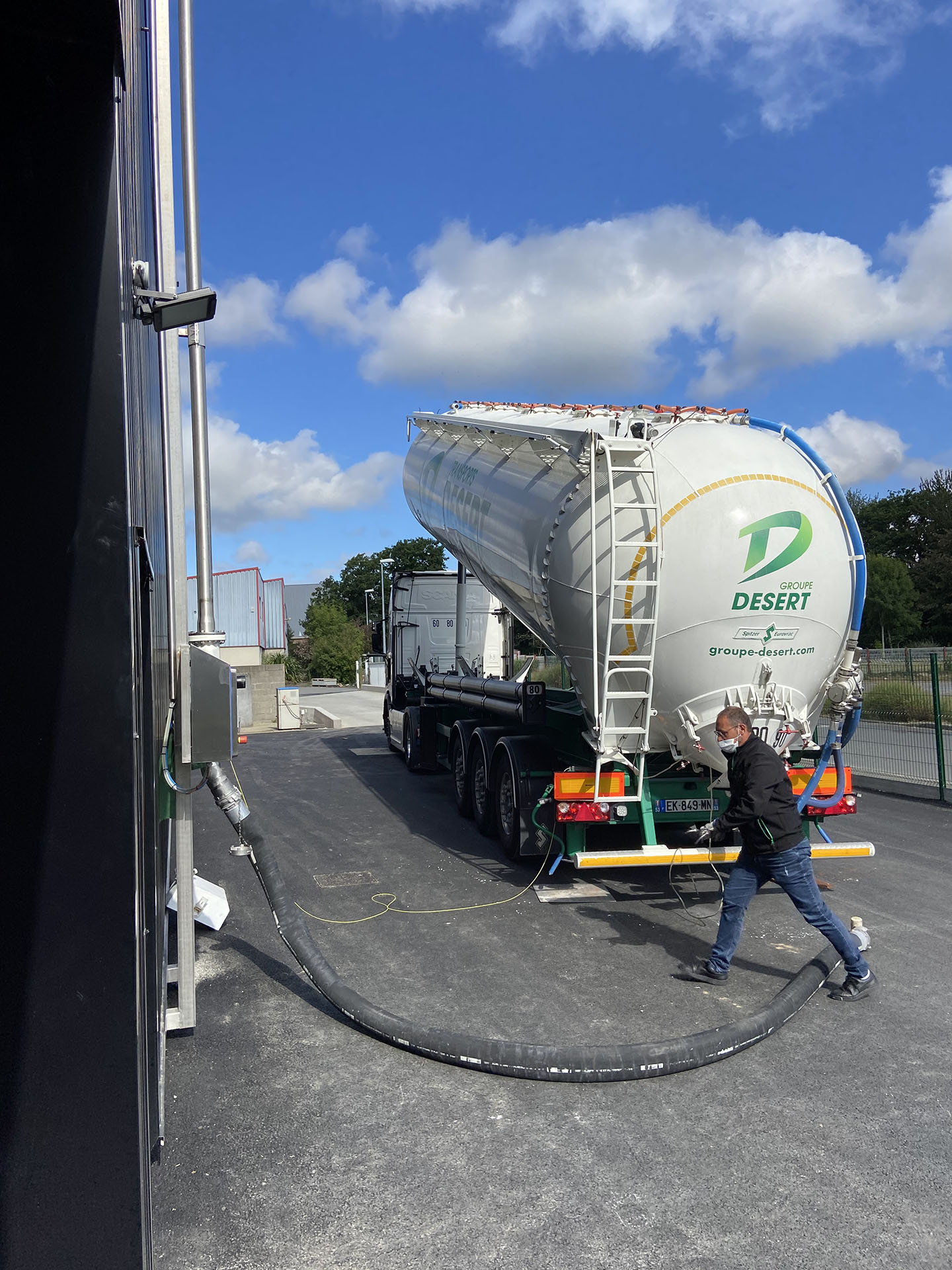 The tanker lorry is parked ready for unloading.