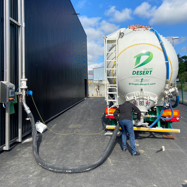 The tanker lorry connected to the network