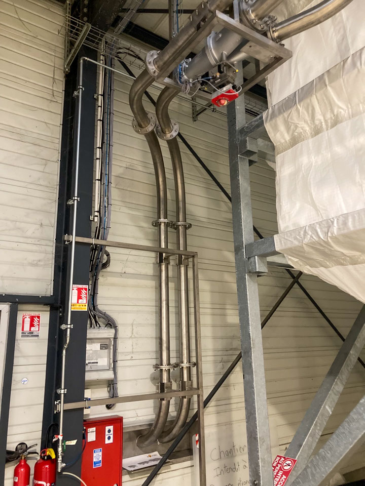 Syvrac pneumatic unloading system with fixed flange piping