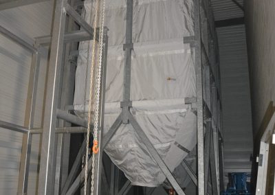 Flexible silo for storing wheat flour
