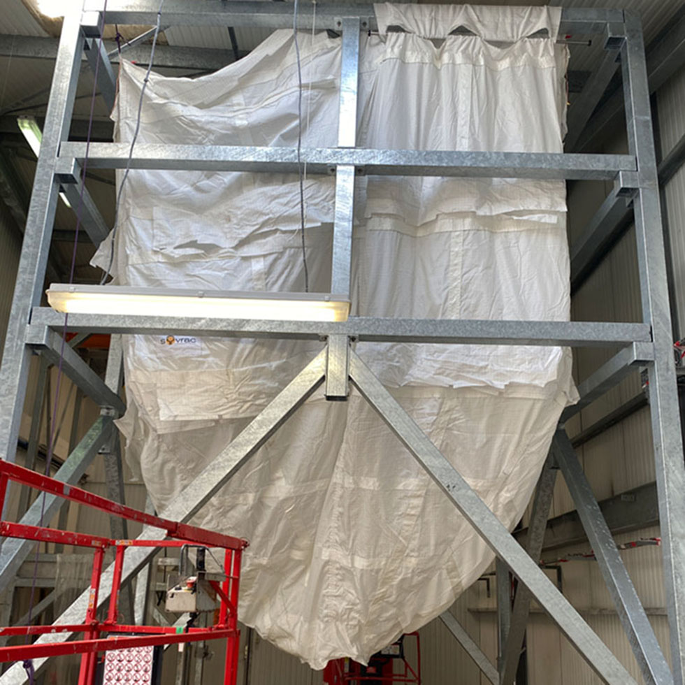 Replacement of dust-proof filter cloth