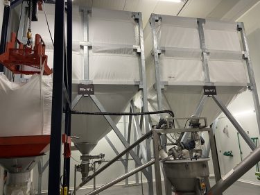 Storage of sugar for sweetened beverages