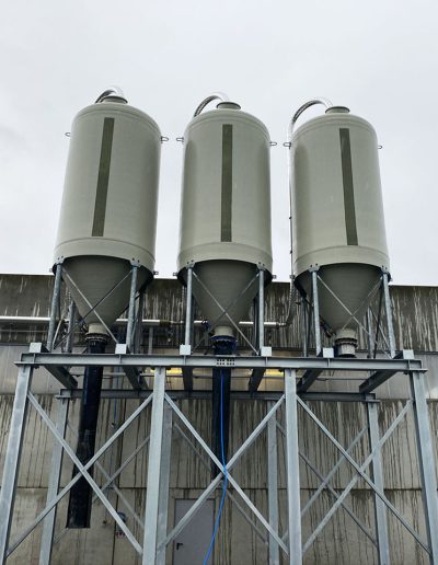 Installation of three silos for storing animal carcasses